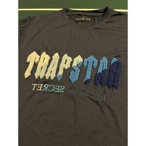 Men’s Trapstar T-Shirt Tee LARGE Crochet Logo Secret London Designer Streetwear